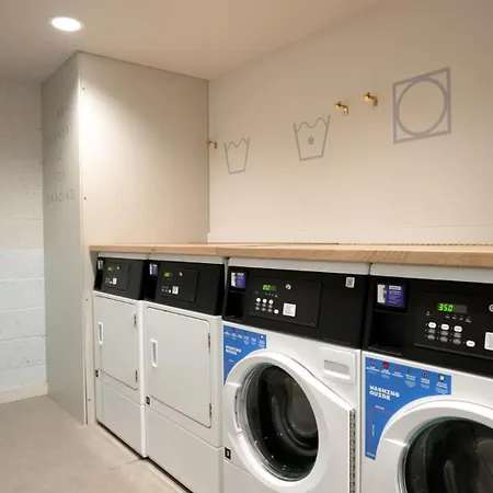 For Students Only - St Mark's Court In * ليدز