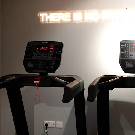 شقة For Students Only - St Mark's Court In