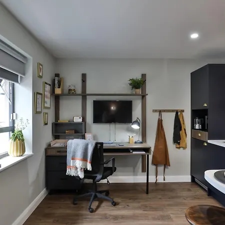 Apartment For Students Only - St Mark's Court In