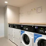 For Students Only - St Mark's Court In * Leeds (West Yorkshire)