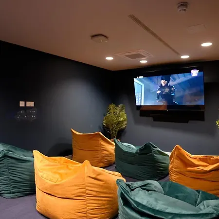 Apartment For Students Only - St Mark's Court In