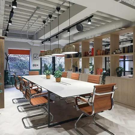 For Students Only - St Mark's Court In Apartment *